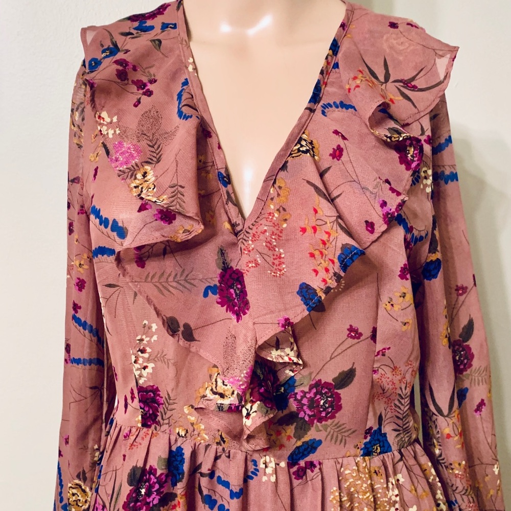 Dress - Picture 6 of 6